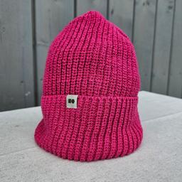 czapka konopno-bawełniana fuksjowa z małym logo