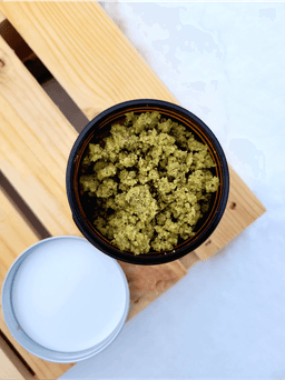 Peeling-konopny-500-mg-CBD-250-g-cukrowy