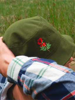 5.kapelusz-BUCKET-HAT-Mak-KOMBINATxKABAK