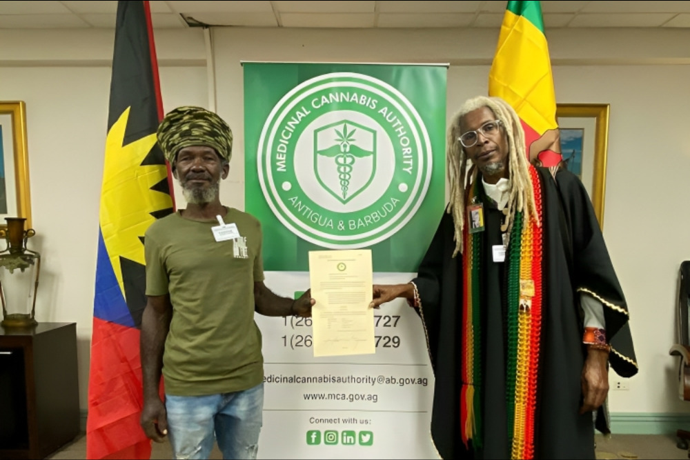 Antigua i Barbuda legalizują marihuanę dla Rastafarian – CWTP#14