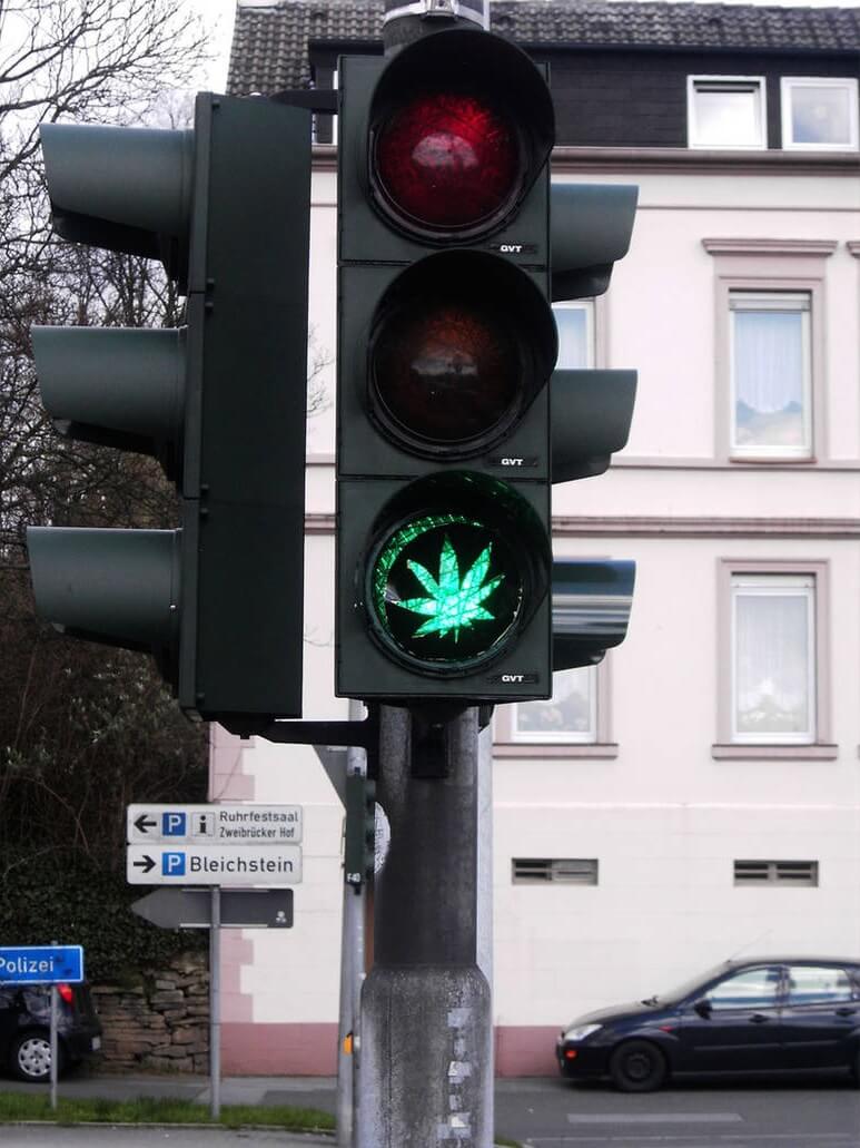 niemcy legalizują marihuanę
